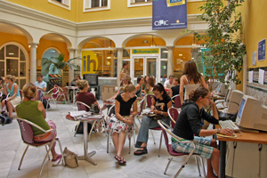 Spanish school in Seville - Premium